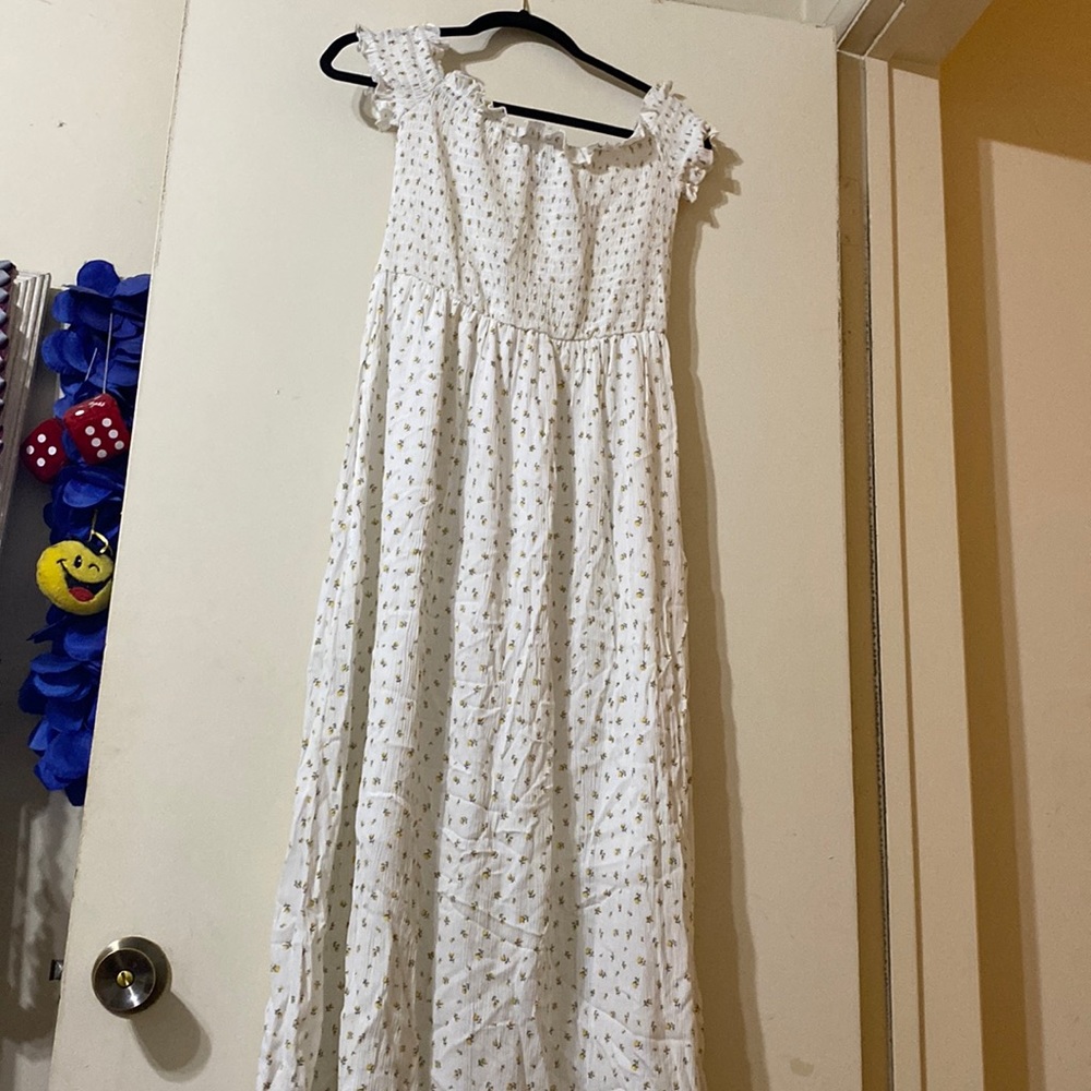 Long off the shoulder White dress with floral print never worn